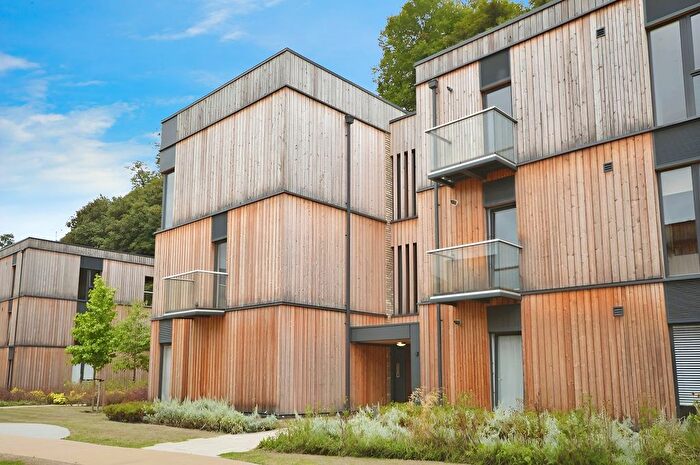 2 Bedroom Flat To Rent In Clock House Gardens, Welwyn, AL6