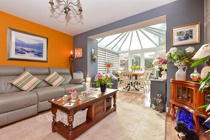 3 Bedroom Semi-Detached House For Sale In Colmanton Grove, Sholden, Deal, Kent, CT14