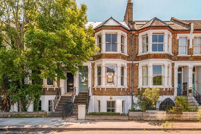 2 Bedroom Flat For Sale In Musgrove Road, Telegraph Hill, SE14