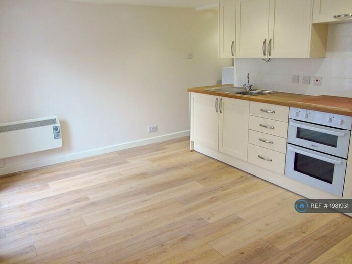 1 Bedroom Flat To Rent In Montpelier, Bristol, BS2