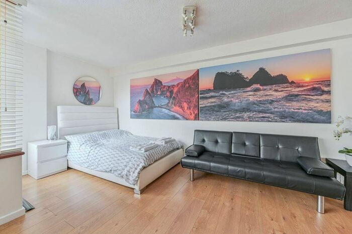 Studio To Rent In Greycoat Street, Pimlico, London, SW1P