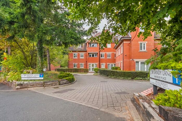 3 Bedroom Flat To Rent In Woking, Surrey, GU22