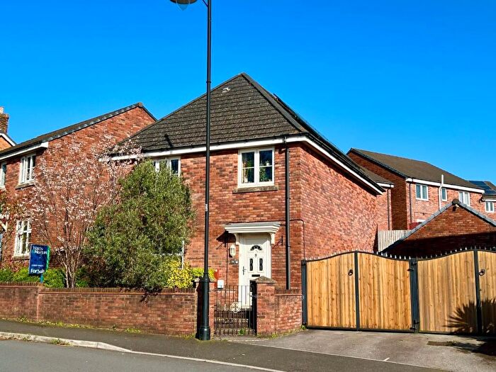 4 Bedroom Detached House For Sale In Heol Stradling, Coity, Bridgend County Borough, CF35