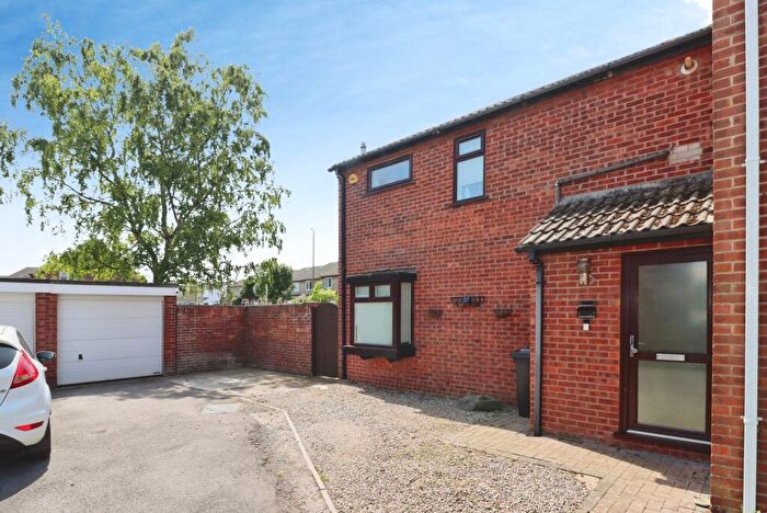 2 Bedroom Semi Detached House For Sale In Chevening Close, Stoke Gifford, Bristol, BS34