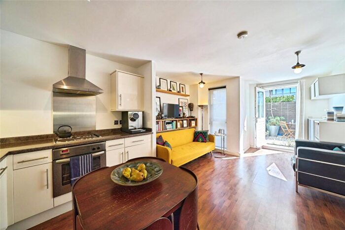 2 Bedroom Flat For Sale In Gladstone Place, London, E3