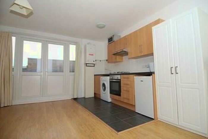 Flat To Rent In Mountview Road, Crouch End, N4