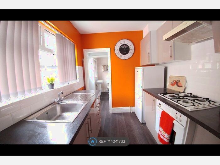 3 Bedroom Terraced House To Rent In Stone Street, Stoke-On-Trent, ST4