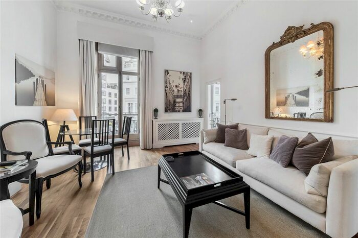 2 Bedroom Flat To Rent In Chesham Place, London, SW1X