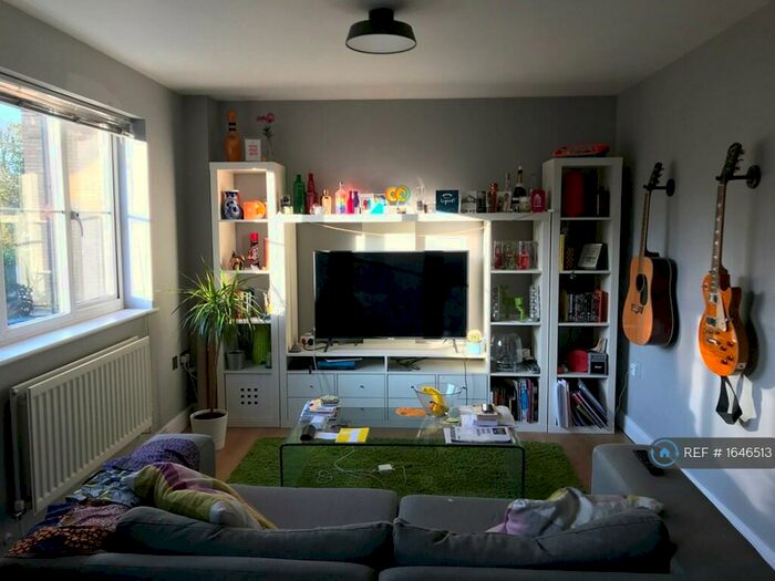 2 Bedroom Flat To Rent In Tower Mill Road, London, SE15