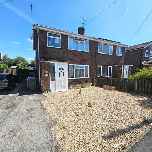 3 Bedroom Semi-Detached House For Sale In Linden Avenue, Tuxford, Newark, NG22