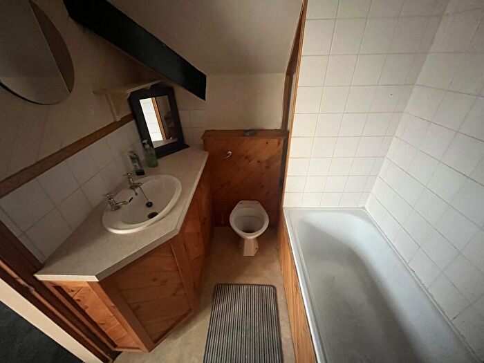 1 Bedroom Flat For Sale In Flat, Stoughton Road, Leicester, Leicestershire, LE2