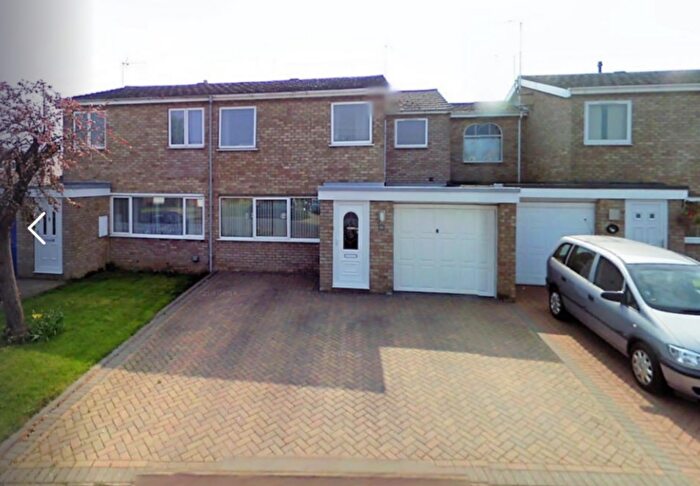 4 Bedroom Semi-Detached House To Rent In Meadow Court, Ely, Cambridgeshire, CB6