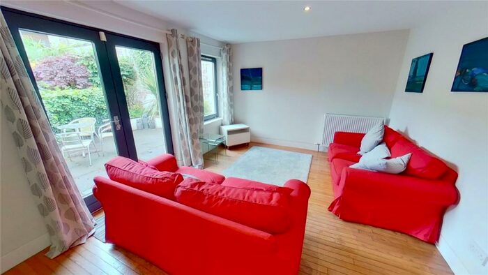 3 Bedroom Semi-Detached House To Rent In Dublin Street Lane North, Edinburgh, EH3