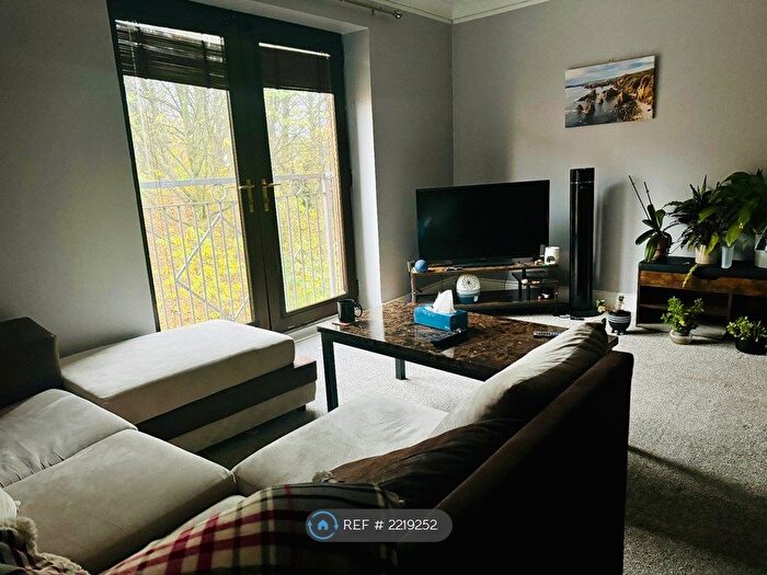 2 Bedroom Flat To Rent In Ferry Road, Glasgow, G3