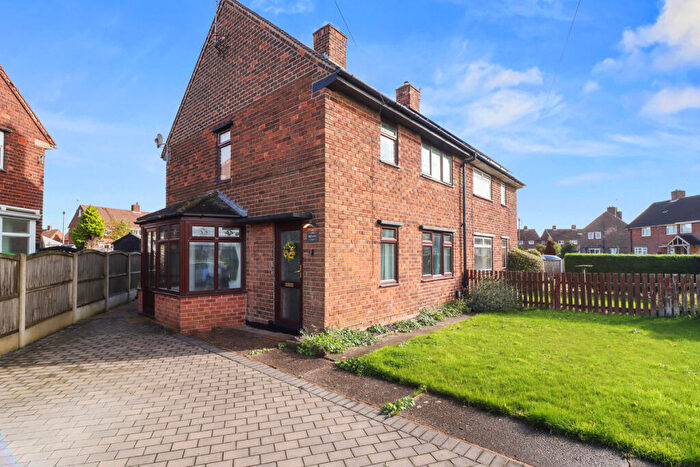 3 Bedroom Semi Detached House For Sale In Birch Grove, Shirebrook, Mansfield, NG20