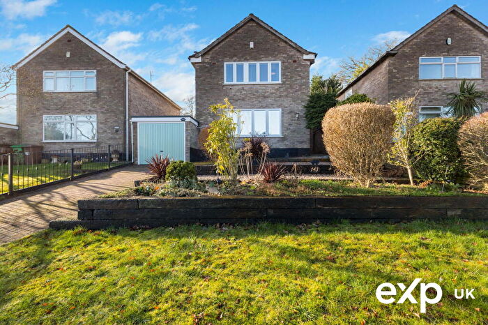 3 Bedroom Detached House For Sale In Bagnall Road, Nottingham, NG6