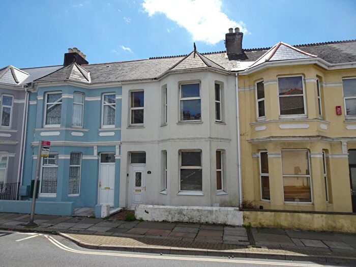 4 Bedroom Property To Rent In Beaumount Road, Plymouth, Devon, PL4