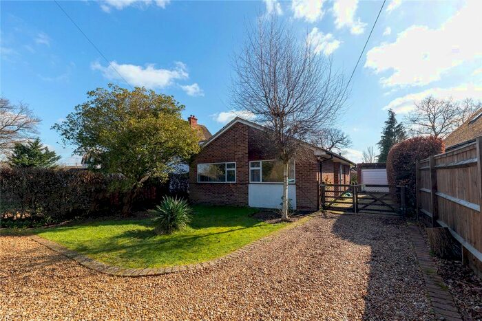 3 Bedroom Detached Bungalow To Rent In Robin Hood Way, Winnersh, Wokingham, Berkshire RG41