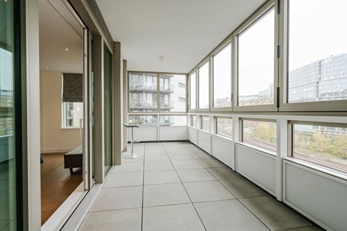 2 Bedroom Apartment To Rent In Sopwith Way, Battersea, SW7