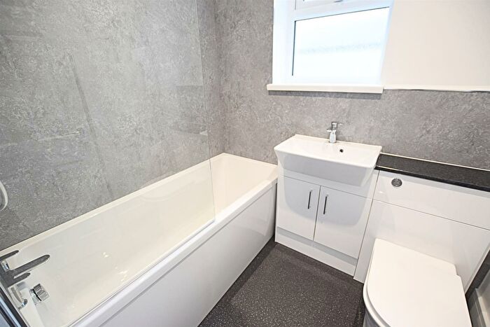 4 Bedroom Town House To Rent In Kingsway, Cleethorpes, DN35