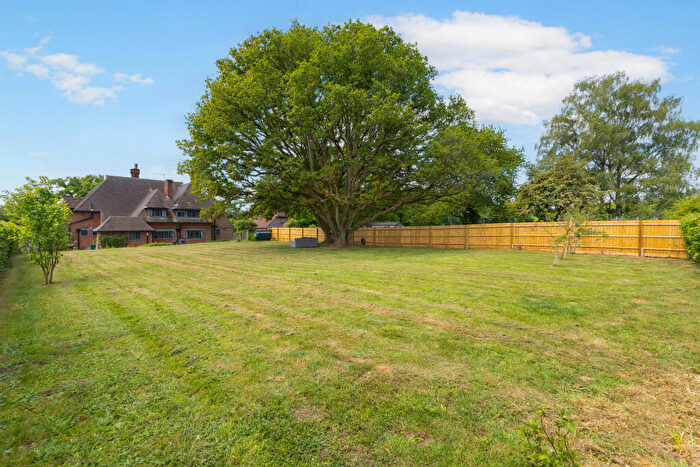 5 Bedroom Detached House For Sale In Bix, Henley-On-Thames, RG9