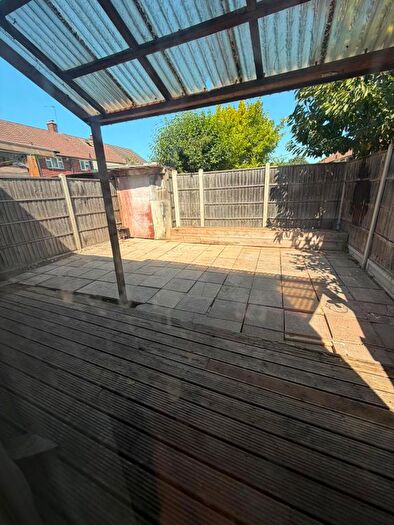 3 Bedroom End Of Terrace House To Rent In Felton Road, Barking, IG11