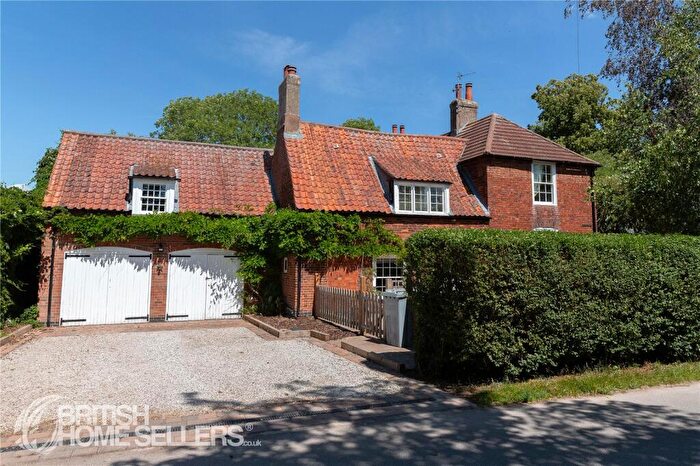 4 Bedroom Detached House For Sale In Church Lane, Averham, Newark, Nottinghamshire, NG23