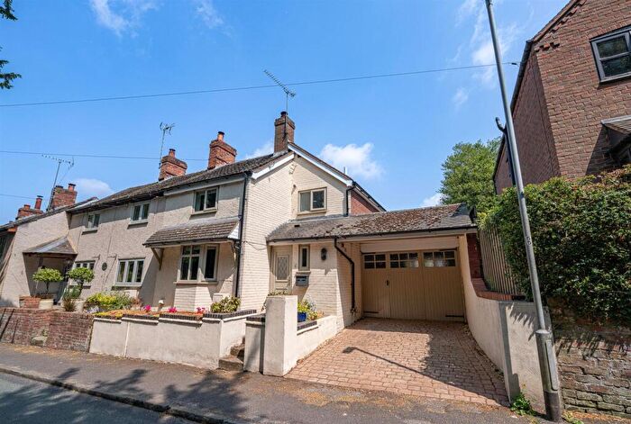 2 Bedroom Cottage For Sale In Main Road, Great Haywood, Stafford, ST18