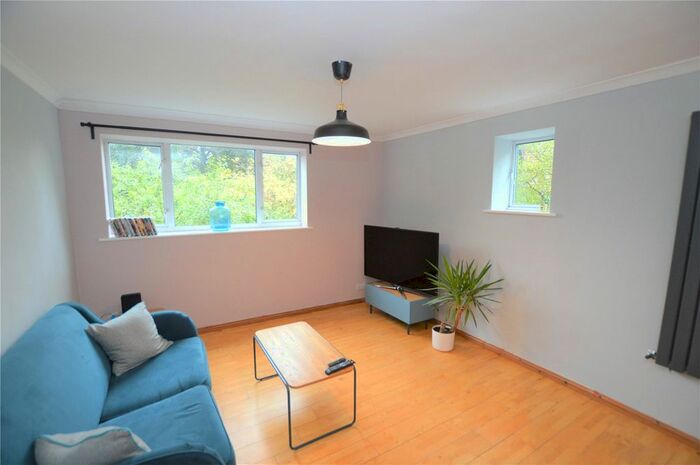 1 Bedroom Flat To Rent In South Norwood Hill, London, SE25