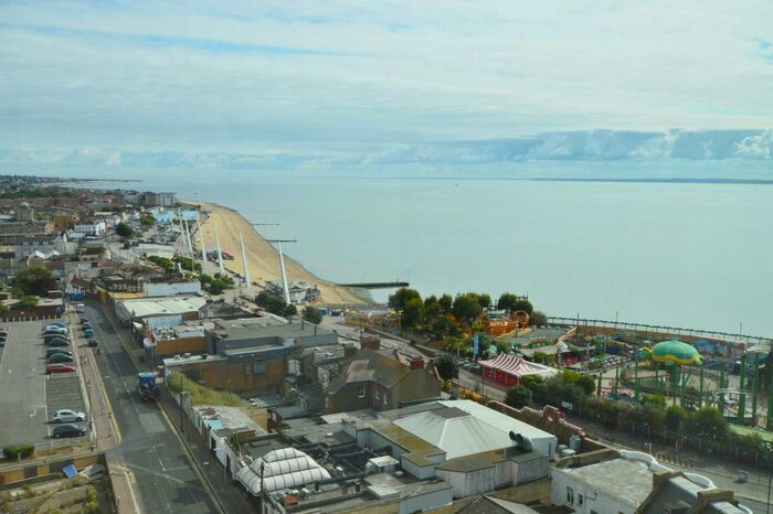 3 Bedroom Penthouse To Rent In Church Road, Palace Skyline Church Road, SS1