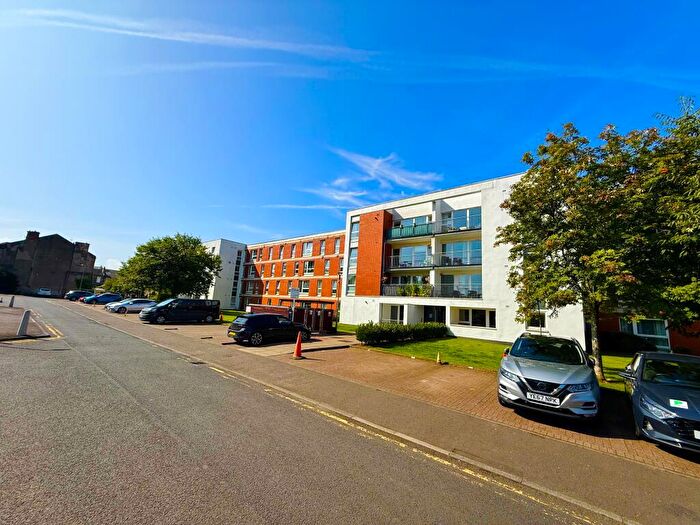2 Bedroom Flat To Rent In Hanson Park, G31