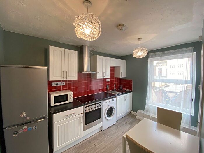 1 Bedroom Flat To Rent In Wellington Street, Luton, LU1