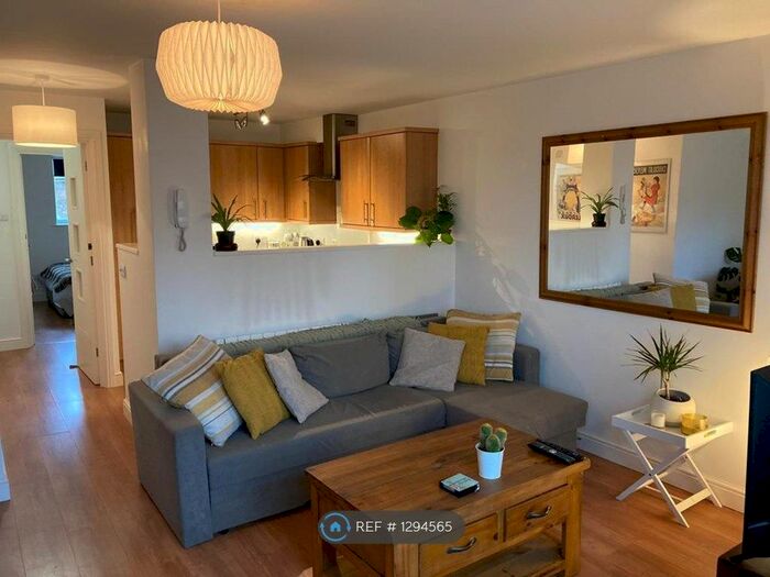 1 Bedroom Flat To Rent In Granary Court, Great Dunmow CM6