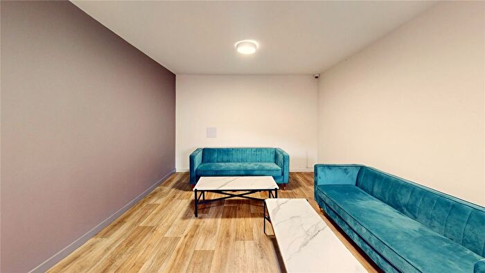 Studio To Rent In - Pershore Road, Stirchley, Birmingham, B30