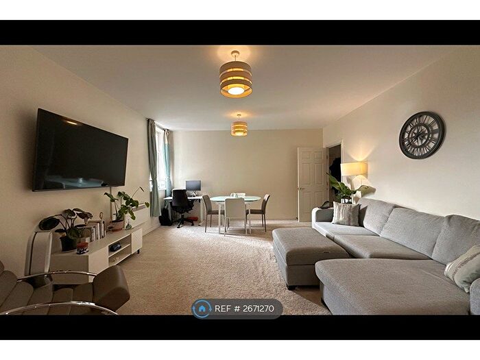 1 Bedroom Flat To Rent In Main Street, Solihull, B90