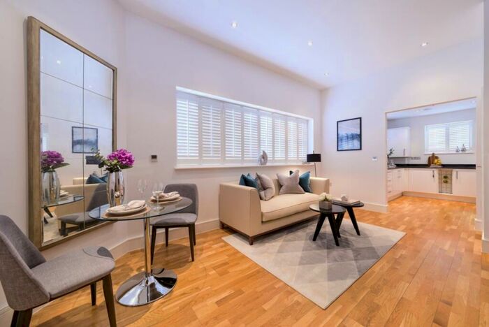 1 Bedroom Mews To Rent In Kingsbury Mews St. Albans, AL3