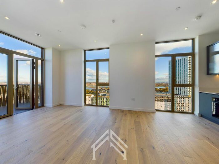 2 Bedroom Flat To Rent In Ashley Road, London, N17