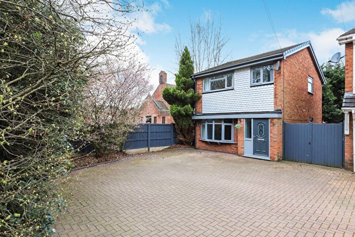 3 Bedroom Detached House For Sale In Cannock Road, Featherstone, Wolverhampton, WV10