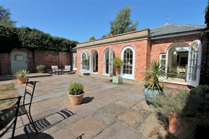 2 Bedroom Detached Bungalow For Sale In Hackmans Gate Lane, Belbroughton, Stourbridge, DY9