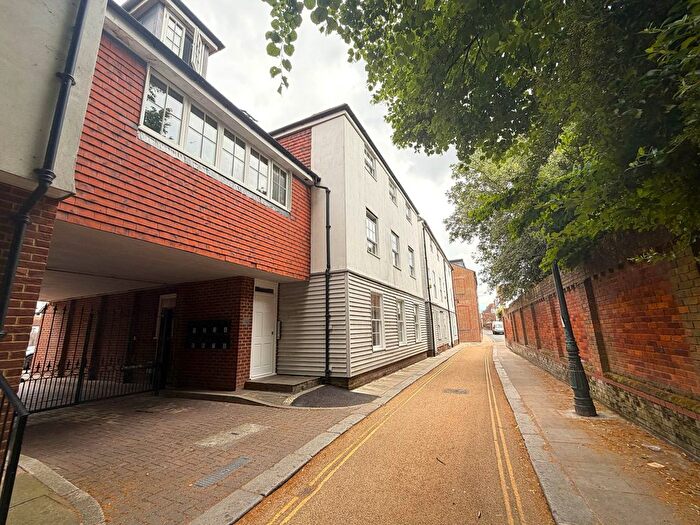 1 Bedroom Flat To Rent In Church Lane, Canterbury, CT1
