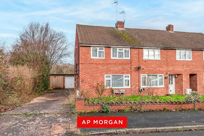 3 Bedroom End Terrace House For Sale In Harport Road, Greenlands, Redditch, B98