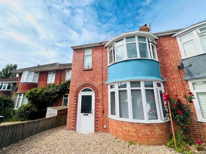 4 Bedroom Semi-Detached House To Rent In Hardy Avenue, Weymouth, DT4
