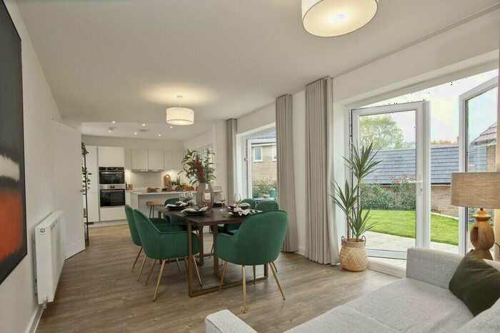 5 Bedroom Detached House For Sale In Tattenhoe Park, Priestley Drive, Milton Keynes, Buckinghamshire, MK4