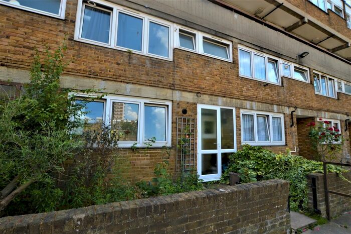 3 Bedroom Maisonette To Rent In Portbury Close, London, SE15