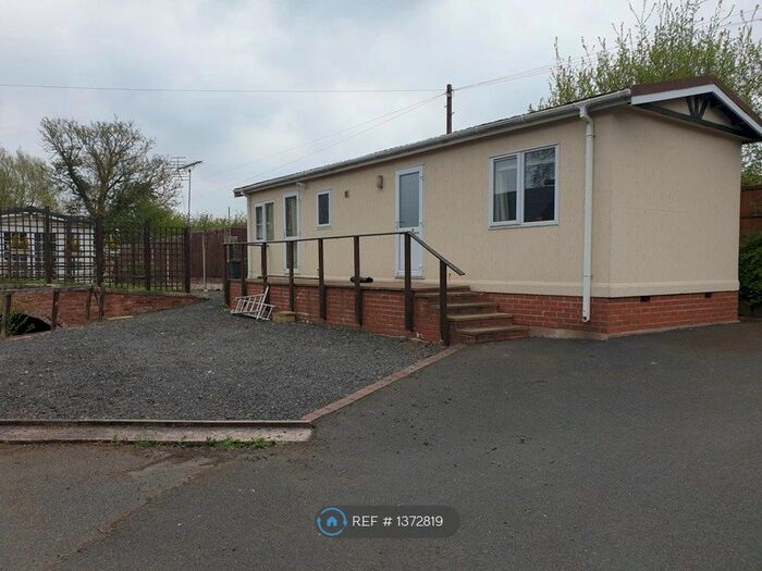 2 Bedroom Mobile/park Home To Rent In Old Stafford Road, Wolverhampton, WV10