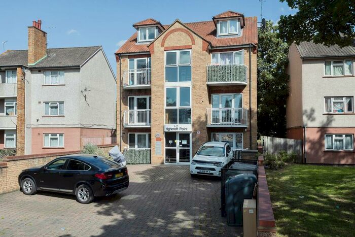 1 Bedroom Flat To Rent In Highcroft Point, Chingford Road, Walthamstow, London, E17
