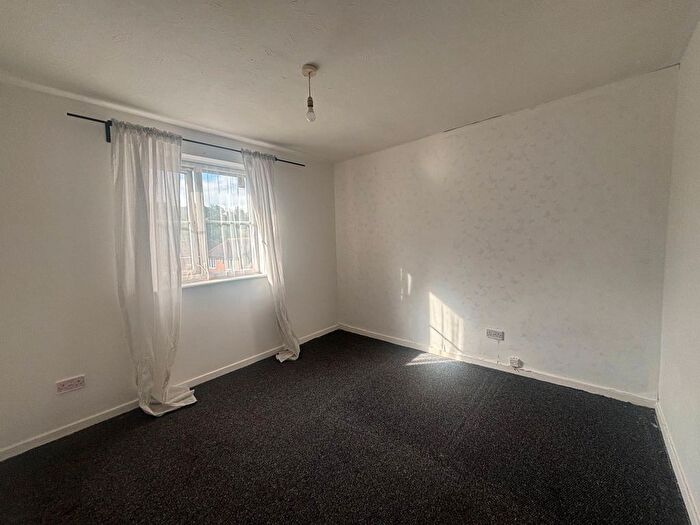 2 Bedroom Flat To Rent In Coptefield Drive, Belvedere, Rl, Uk, DA17