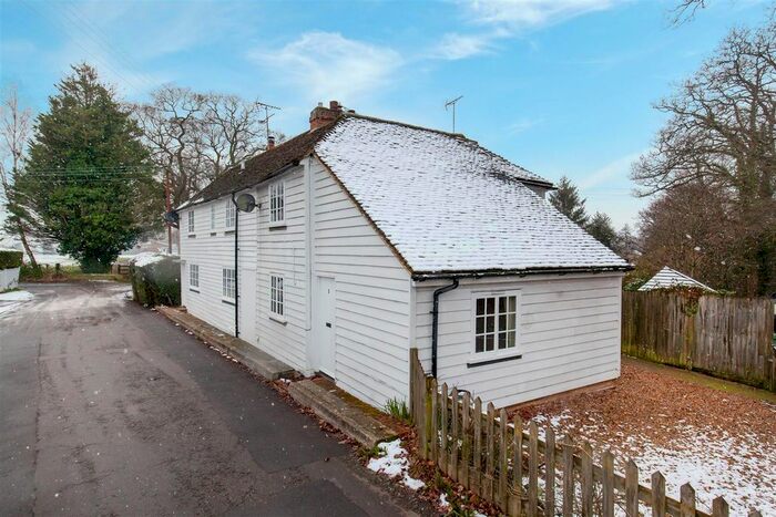 2 Bedroom Property To Rent In Quaker Lane, Cranbrook TN17