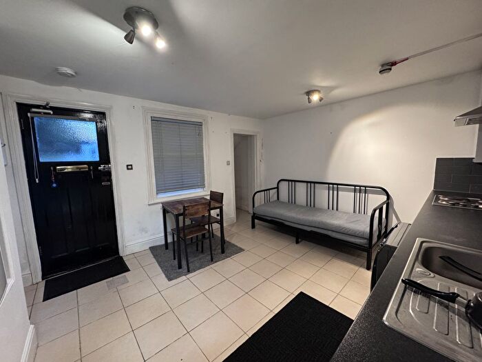 Studio To Rent In Kings Road, Reading, RG1