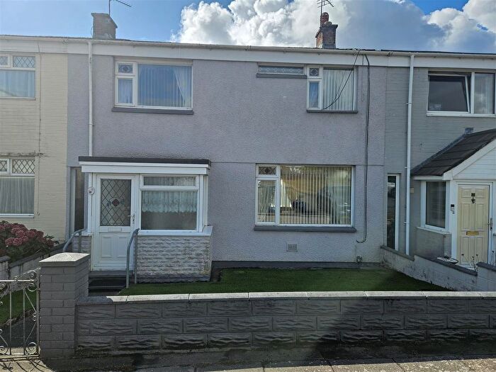 3 Bedroom Terraced House For Sale In Gorse Place, Fairwater, Cardiff, CF5